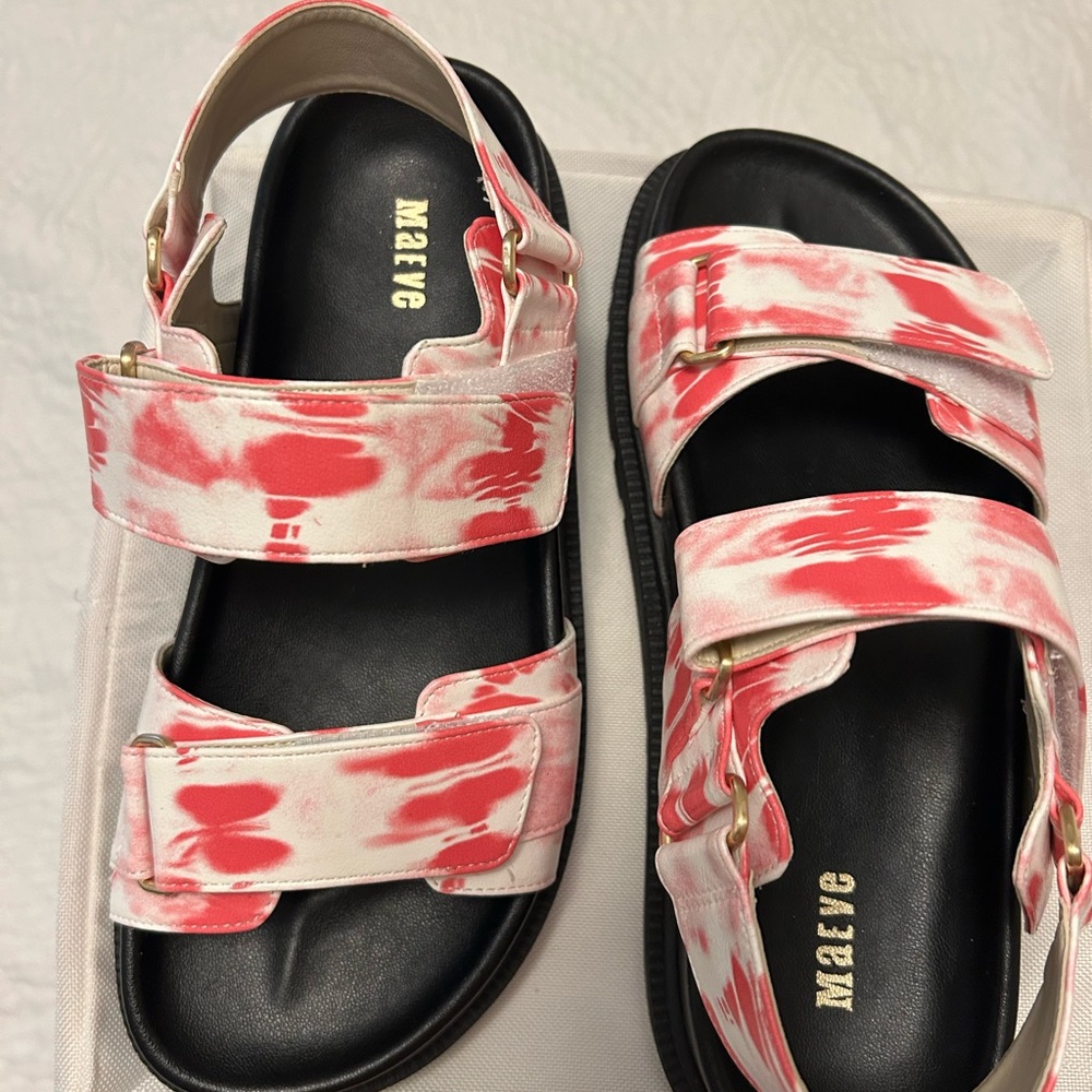 Maeve Women's pink and White Sandals